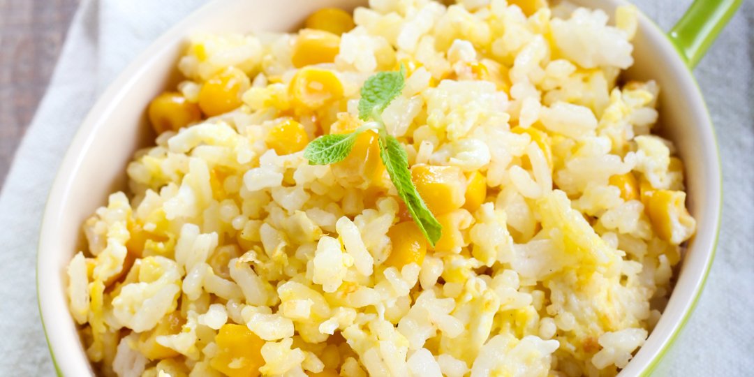 Ρύζι με τηγανητό αβγό και καλαμπόκι - Images
