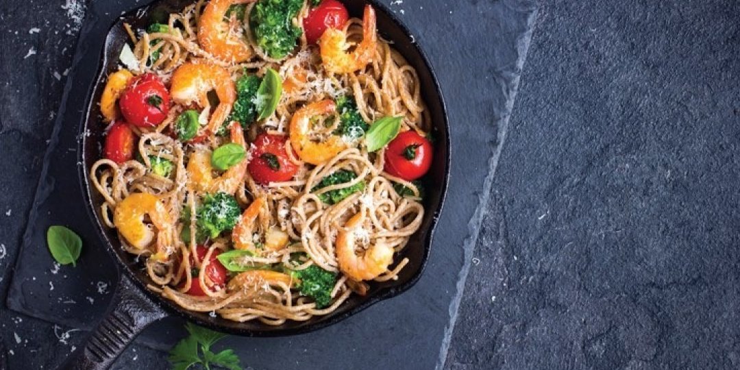 Σαλάτα με noodles ρυζιού και ντρέσινγκ με σόγια Exotic Food  - Images