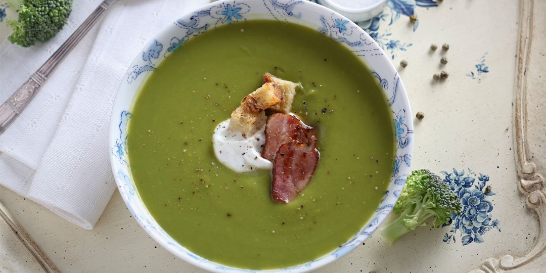 Μπρόκολο σούπα με απάκι και σπιτικά κρουτόν  - Images