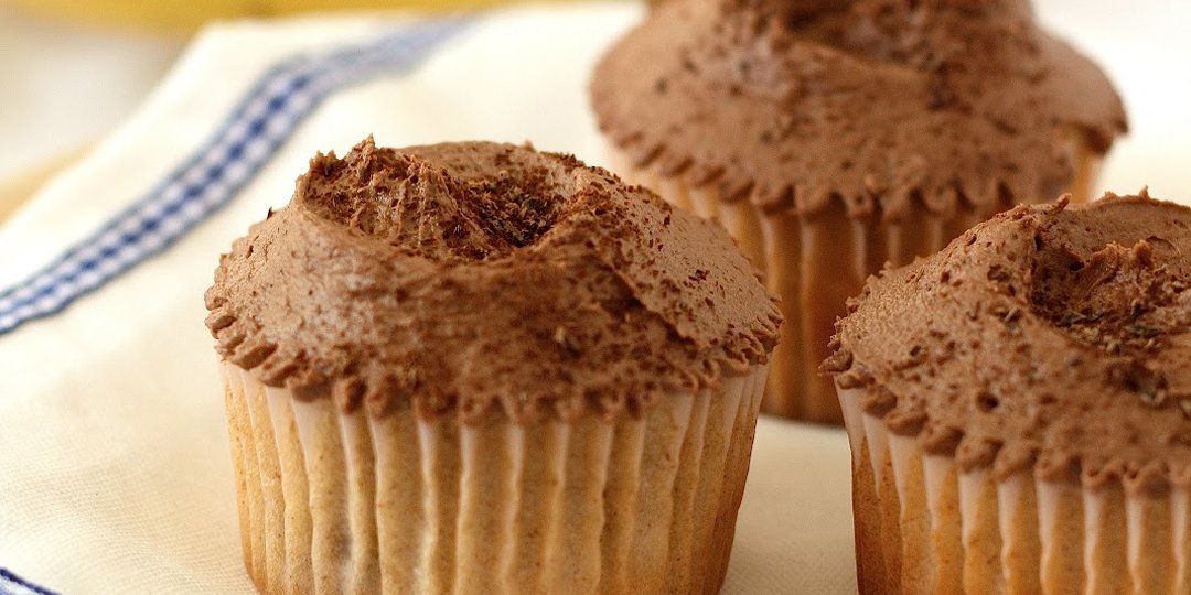 Vegan muffins με μπανάνα και σοκολάτα  - Images