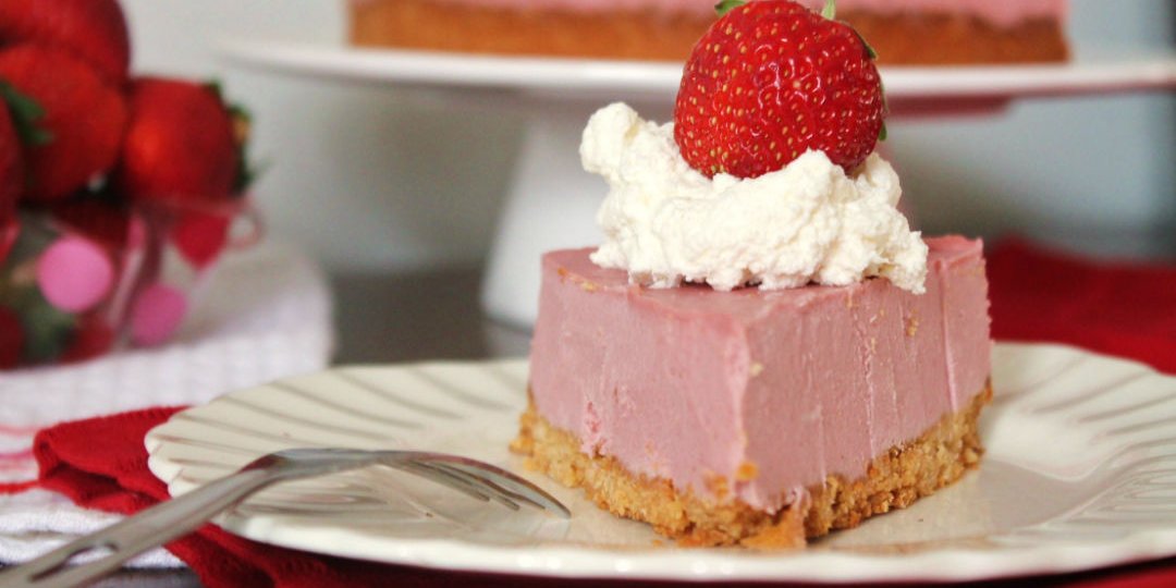 Cheesecake παγωτό με φράουλες  - Images