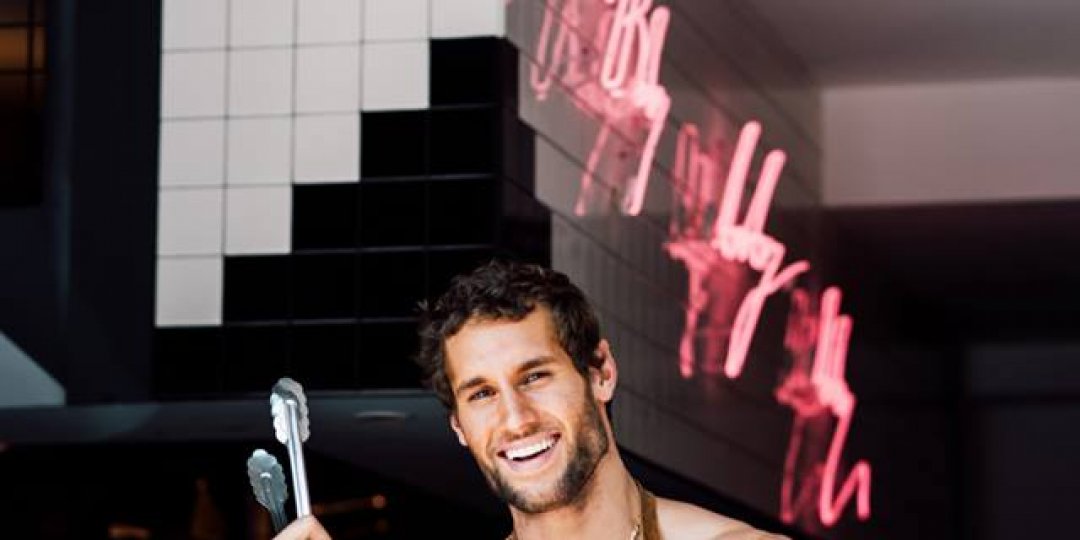 The (real) naked chef!  - Κεντρική Εικόνα