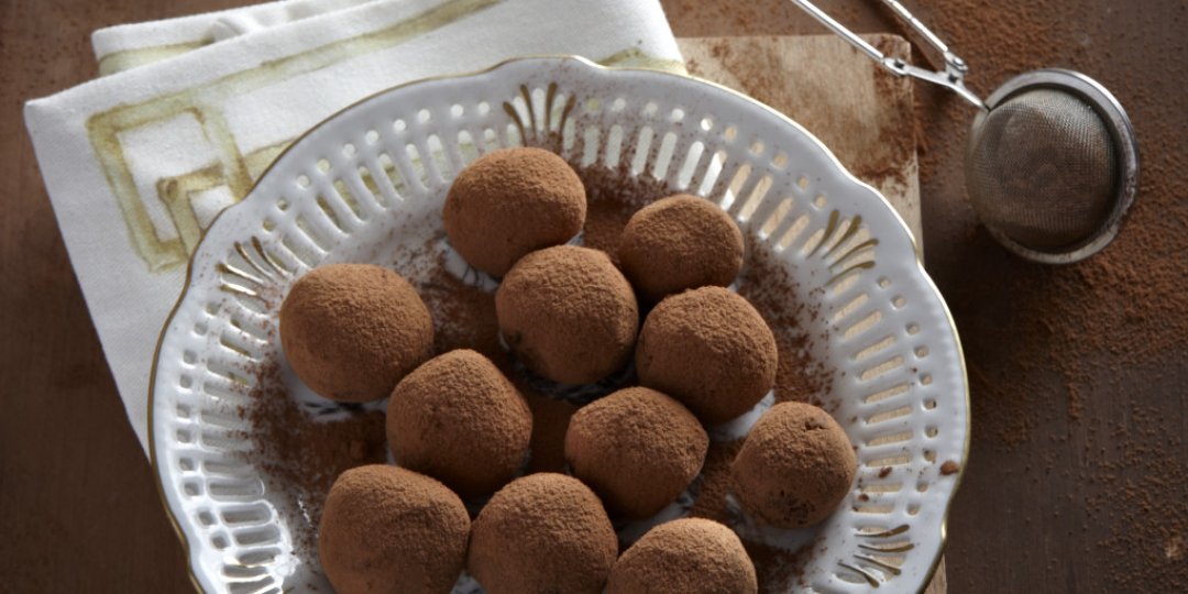 Τρουφάκια σοκολάτας με καρύδια  - Images