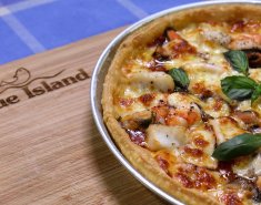 Φανταστική πίτσα με θαλασσινά Blue Island - Images
