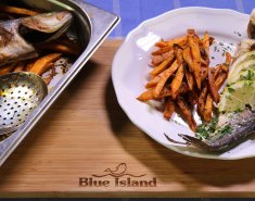 Λαβράκι Blue Island στο φούρνο με τραγανές γλυκοπατάτες - Images