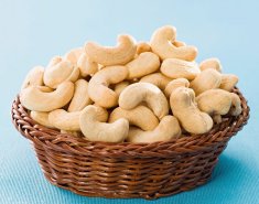 Παγκόσμια ημέρα cashew nuts - Κεντρική Εικόνα