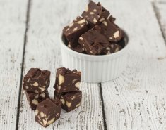 Σπιτικά σοκολατάκια με φουντούκι - Images