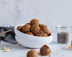 Μπισκοτένια energy balls με ταχίνι, δημητριακά και σοκολάτα - Images