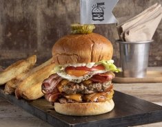 Το hangover burger του Άκη - Images