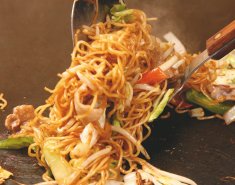  ταϊλανδέζικο κοτόπουλο με λαχανικά και noodles  - Images