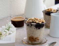 Overnight oats: κρέμα βρώμης με μαρμελάδα & φιστικοβούτυρο, για πρωινό - Images