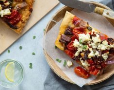 Λαδένια πίτσα με φέτα - Images