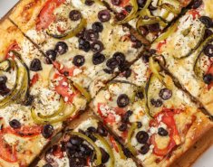 Χωριάτικη πίτσα - Images