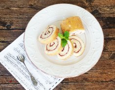 Ρολό με Φράουλες και τυρί κρέμα - Images