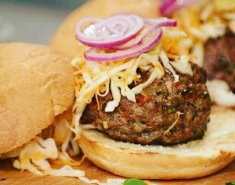 Λαχταριστά σπιτικά burgers - Images